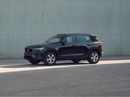 Volvo XC40 T2 FWD AT ESSENTIAL